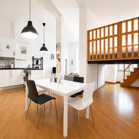 Loft A 5 Min Da Mare & Stazione *