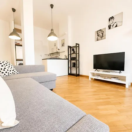 Διαμέρισμα Loft A 5 Min Da Mare & Stazione *